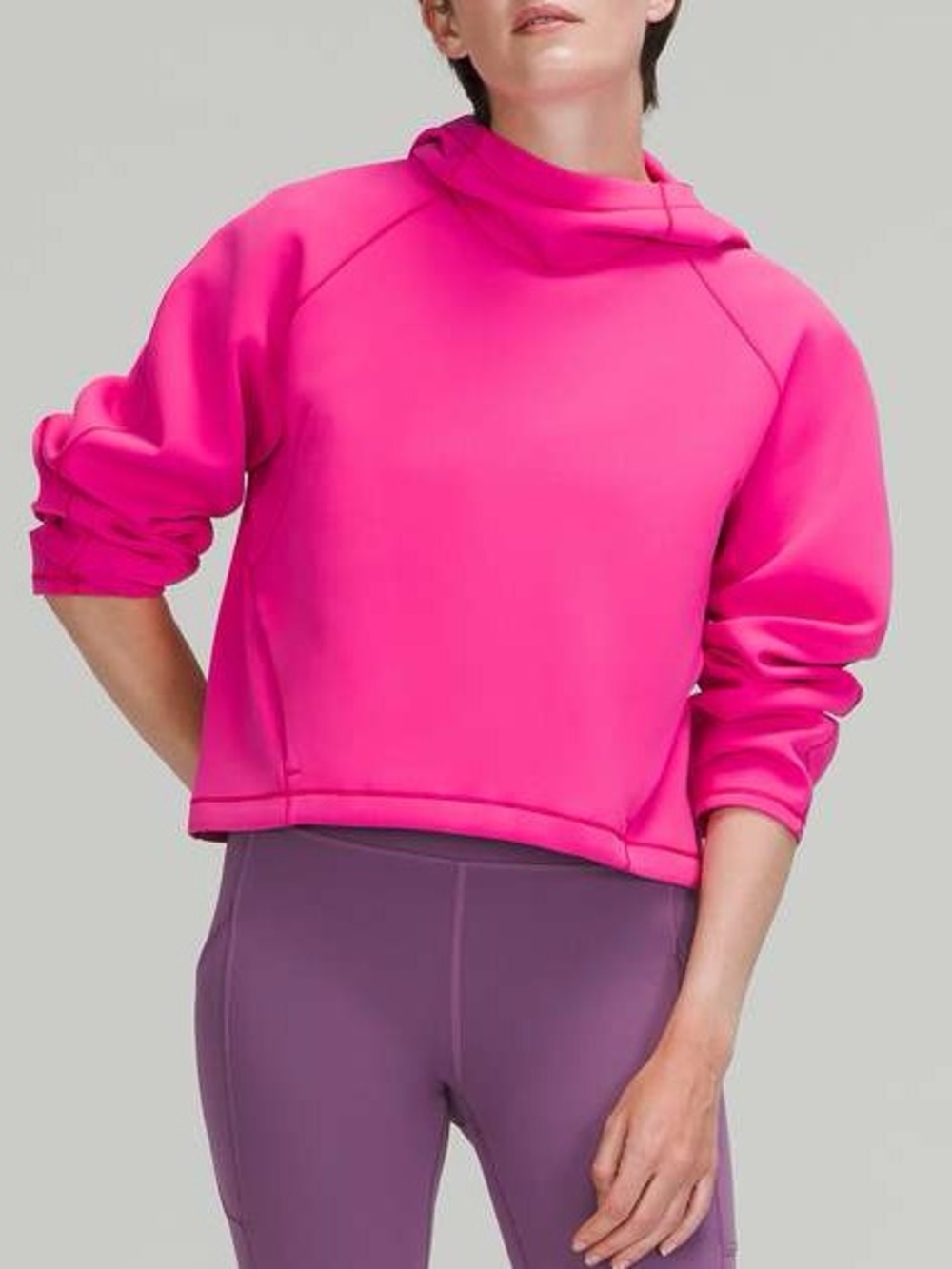 LULULEMON Lululemon AirWrap Pullover Hoodie
Sonic Pink Size 6